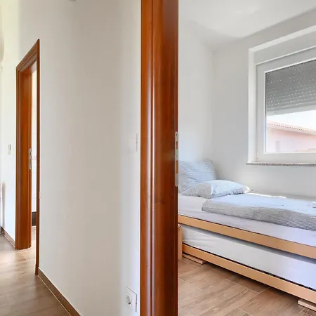 Semesterbostad Lara 1 Ližnjan